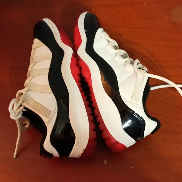 Jordan little boys size 13 white, black with red soles and tips sneakers